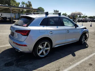 2022 Audi SQ5 Premium with VIN WA1A4AFY8N2052218, listed as a Copart auction lot 69474304 with 33,282 mi miles and Salvage Title. Bid and sale history available at DreamBid. Image 3.