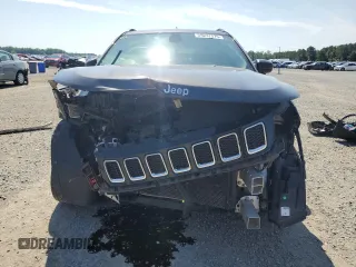 2018 Jeep Compass Sport with VIN 3C4NJCABXJT105430, listed as a Copart auction lot 59237575 with 104,600 mi miles and Salvage title. Bid and sale history available at DreamBid. Image 5.