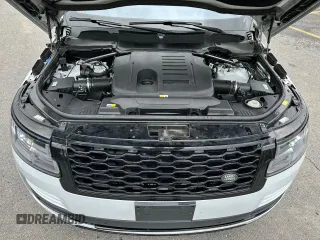 2022 Land Rover Range Rover z VIN SALGR2SU5NA459924, wystawiony jako Copart lot #58144225 z przebiegiem 44 635 mil mil oraz Czysty tytuł • Clean title. Historia ofert i sprzedaży dostępna na DreamBid. Obrazek 6.