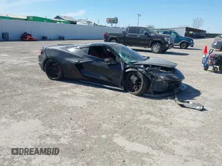 2025 Chevrolet Corvette 2LZ z VIN 1G1YE2D36S5601366, wystawiony jako IAAI lot #41822888 z przebiegiem Nie podano mil oraz . Historia ofert i sprzedaży dostępna na DreamBid. Obrazek 12.