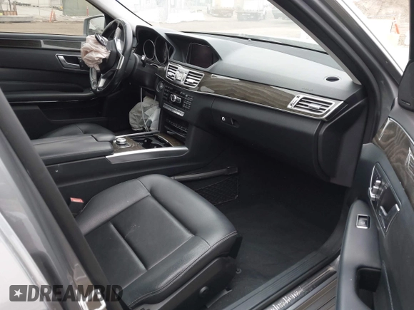 2014 Mercedes-Benz E 350 Sport with VIN WDDHF5KB1EA979547, listed as a IAAI auction lot 42000619 with 128,104 mi miles and . Bid and sale history available at carsss.com. Image 5.