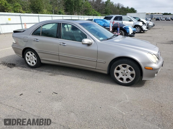 2005 Mercedes-Benz C 240 с VIN WDBRF81J75F691879, выставлен на аукционе Copart как лот 64199765 с пробегом 79 163 миль миль и Списание • Salvage title. История ставок и продаж доступна на DreamBid. Изображение 4.