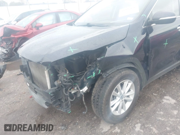 2020 Kia Sorento L with VIN 5XYPG4A31LG699874, listed as a IAAI auction lot 41296086 with 83,177 mi miles. Bid and sale history available at carsss.com. Image 6.