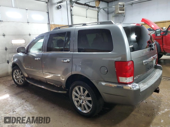 2008 Chrysler Aspen Limited z VIN 1A8HW582X8F129384, wystawiony jako Copart lot #52198845 z przebiegiem 173 160 mil mil oraz Czysty tytuł • Clean title. Historia ofert i sprzedaży dostępna na DreamBid. Obrazek 2.