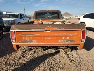 1978 Ford F-150 z VIN F14HLCA1653, wystawiony jako Copart lot #84916854 z przebiegiem 252 583 mil mil oraz Czysty tytuł • Clean title. Historia ofert i sprzedaży dostępna na DreamBid. Obrazek 6.