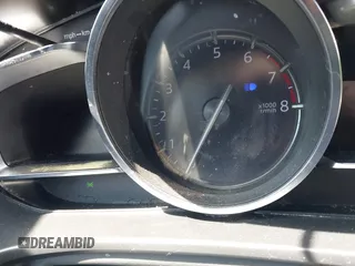 2017 Mazda 3 Grand Touring z VIN 3MZBN1M39HM127811, wystawiony jako IAAI lot #42060315 z przebiegiem Nie podano mil oraz . Historia ofert i sprzedaży dostępna na DreamBid. Obrazek 7.