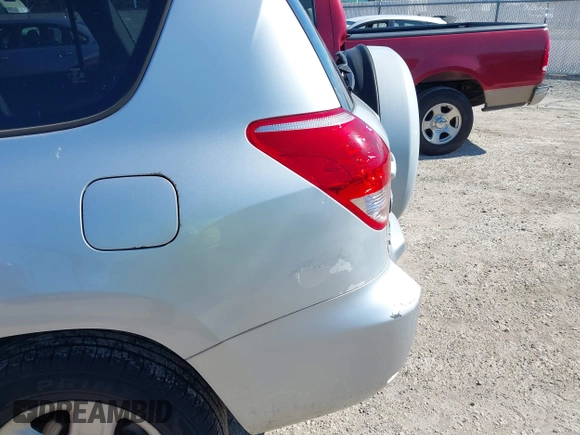 2007 Toyota RAV4 with VIN JTMZD33V775051349, listed as a IAAI auction lot 41647190 with 148,906 mi miles. Bid and sale history available at carsss.com. Image 12.