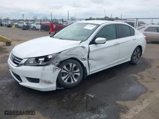 2015 Honda Accord Sedan LX with VIN 1HGCR2F31FA084995, listed as a IAAI auction lot 41710855 with 133,686 mi miles. Bid and sale history available at carsss.com. Image 17.