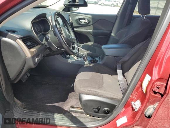 2016 Jeep Cherokee Latitude z VIN 1C4PJMCSXGW368550, wystawiony jako Copart lot #54358445 z przebiegiem 159 013 mil mil oraz Szkoda całkowita • Salvage title. Historia ofert i sprzedaży dostępna na DreamBid. Obrazek 7.