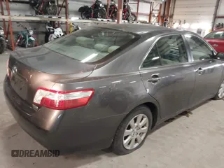 2007 Toyota Camry z VIN JTNBB46K873032718, wystawiony jako IAAI lot #41544915 z przebiegiem 225 604 mil mil oraz . Historia ofert i sprzedaży dostępna na DreamBid. Obrazek 4.