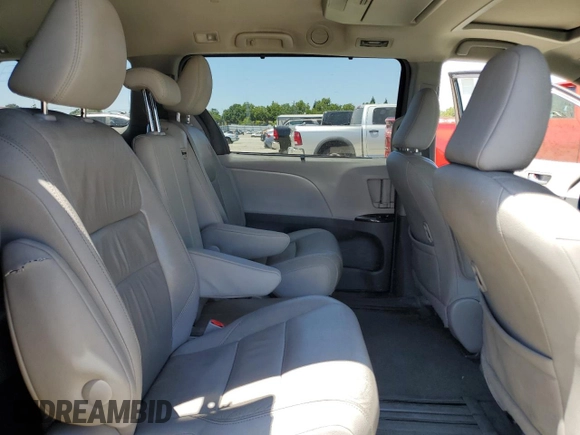 2017 Toyota Sienna XLE Auto Access Seat with VIN 5TDYZ3DC1HS838612, listed as a Copart auction lot 61286525 with 269,050 mi miles and Clean title. Bid and sale history available at DreamBid. Image 11.