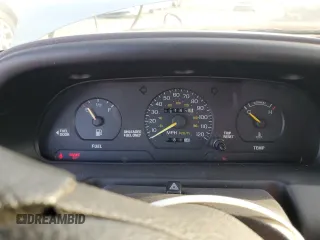 1994 Ford Escort z VIN 3FARP15J2RR121478, wystawiony jako Copart lot #42026955 z przebiegiem 541 834 mil mil oraz Czysty tytuł • Clean title. Historia ofert i sprzedaży dostępna na DreamBid. Obrazek 9.