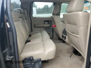 2006 Ford F-150 XLT z VIN 1FTPW14556FA18038, wystawiony jako Copart lot #61003485 z przebiegiem Nie podano mil oraz Czysty tytuł • Clean title. Historia ofert i sprzedaży dostępna na DreamBid. Obrazek 10.