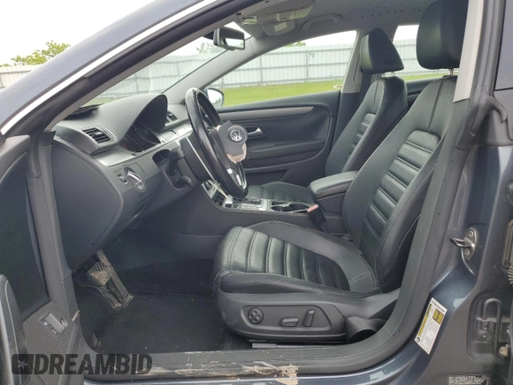 2012 Volkswagen CC Sport с VIN WVWMN7AN9CE525572, выставлен на аукционе Copart как лот 55564215 с пробегом 106 596 миль миль и Списание • Salvage title. История ставок и продаж доступна на DreamBid. Изображение 7.
