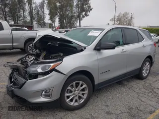 2019 Chevrolet Equinox LT with VIN 3GNAXKEV1KS641340, listed as a IAAI auction lot 41890412 with 72,445 mi miles and . Bid and sale history available at carsss.com. Image 2.