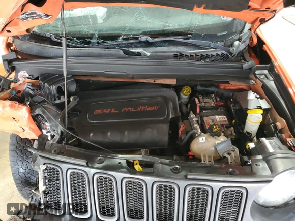 2015 Jeep Renegade Trailhawk with VIN ZACCJBCTXFPB80067, listed as a Copart auction lot 64927985 with Not provided miles and Salvage title. Bid and sale history available at DreamBid. Image 12.