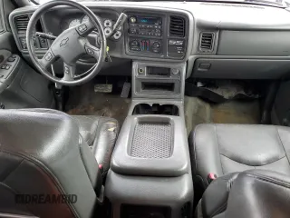 2003 Chevrolet Silverado SS z VIN 2GCEK19N531375363, wystawiony jako Copart lot #47008175 z przebiegiem 189 330 mil mil oraz Nie do naprawy • Non repairable. Historia ofert i sprzedaży dostępna na DreamBid. Obrazek 8.