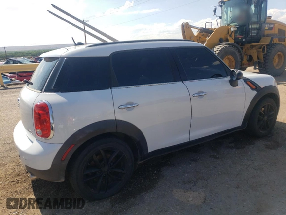 2011 MINI Countryman with VIN WMWZB3C53BWM01551, listed as a Copart auction lot 57284505 with 132,409 mi miles and Clean title. Bid and sale history available at DreamBid. Image 3.