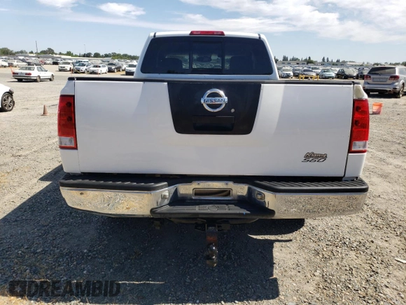 2004 Nissan Titan SE z VIN 1N6AA06A54N529628, wystawiony jako Copart lot #61020005 z przebiegiem 258 224 mil mil oraz Czysty tytuł • Clean title. Historia ofert i sprzedaży dostępna na DreamBid. Obrazek 6.