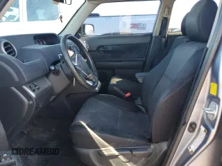 2011 Scion xB z VIN JTLZE4FE7B1133598, wystawiony jako Copart lot #46274705 z przebiegiem 207 234 mil mil oraz Czysty tytuł • Clean title. Historia ofert i sprzedaży dostępna na DreamBid. Obrazek 7.