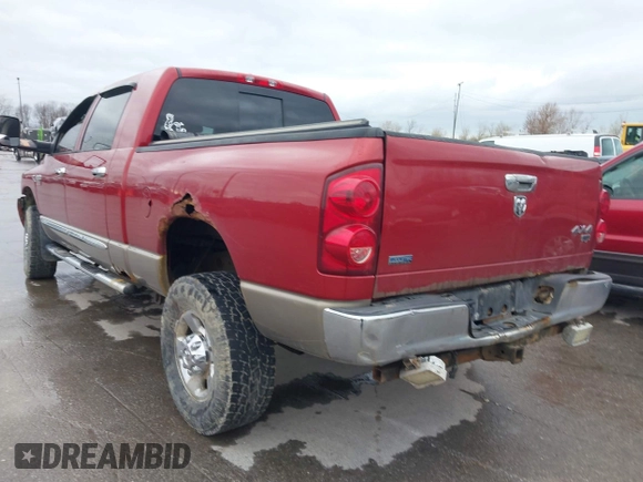 2008 Dodge 2500 SXT z VIN 3D7KS29A88G177984, wystawiony jako IAAI lot #41912878 z przebiegiem 170 780 mil mil oraz . Historia ofert i sprzedaży dostępna na DreamBid. Obrazek 3.