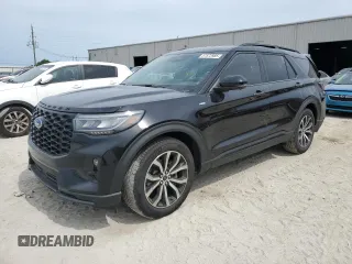 2025 Ford Explorer ST-Line with VIN 1FMUK7KH6SGA95371, listed as a Copart auction lot 57572985 with 8,833 mi miles and Salvage title. Bid and sale history available at DreamBid. Image 1.