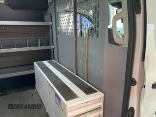 2018 Ford Transit с VIN 1FTYE1YM0JKB52111, выставлен на аукционе IAAI как лот 42832831 с пробегом 132 936 миль миль и . История ставок и продаж доступна на DreamBid. Изображение 31.