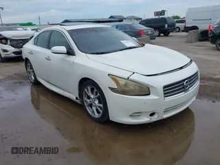 2012 Nissan Maxima SV z VIN 1N4AA5AP4CC810203, wystawiony jako IAAI lot #42352937 z przebiegiem 221 318 mil mil oraz . Historia ofert i sprzedaży dostępna na DreamBid. Obrazek 1.