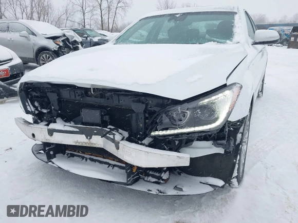 2018 Genesis G80 3.8L with VIN KMHGN4JE7JU253100, listed as a IAAI auction lot 41322591 with 76,266 mi miles. Bid and sale history available at carsss.com. Image 6.