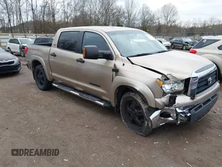 2007 Toyota Tundra SR5 with VIN 5TBDV54157S468650, listed as a IAAI auction lot 41705627 with 187,161 mi miles. Bid and sale history available at carsss.com. Image 1.