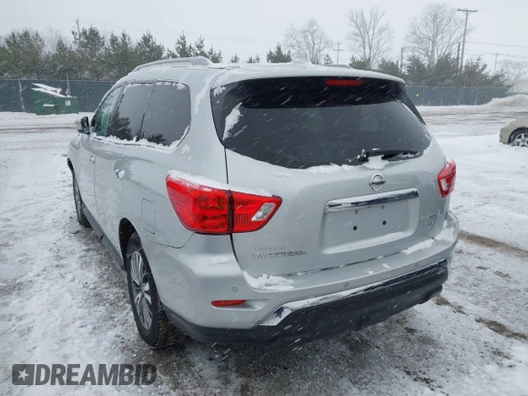 2020 Nissan Pathfinder SV with VIN 5N1DR2BM1LC612113, listed as a IAAI auction lot 41187236 with 94,446 mi miles. Bid and sale history available at carsss.com. Image 3.
