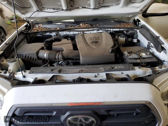 2018 Toyota Tacoma SR5 with VIN 3TMAZ5CN7JM074058, listed as a Copart auction lot 51586455 with 117,877 mi miles and Salvage Title. Bid and sale history available at DreamBid. Image 11.