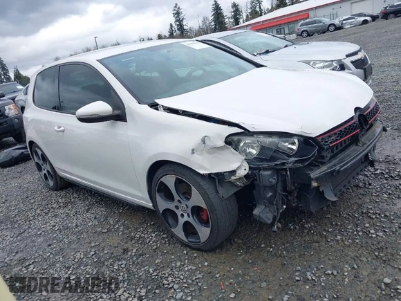2010 Volkswagen GTI z VIN WVWFD7AJ3AW313279, wystawiony jako IAAI lot #41902259 z przebiegiem 91 594 mil mil oraz . Historia ofert i sprzedaży dostępna na DreamBid. Obrazek 1.