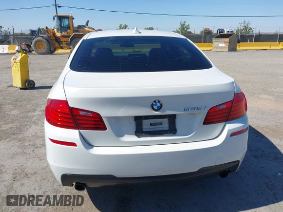 2015 BMW 5 Series 535i с VIN WBA5B1C51FD922563, выставлен на аукционе IAAI как лот 42593634 с пробегом 77 285 миль миль и . История ставок и продаж доступна на DreamBid. Изображение 16.