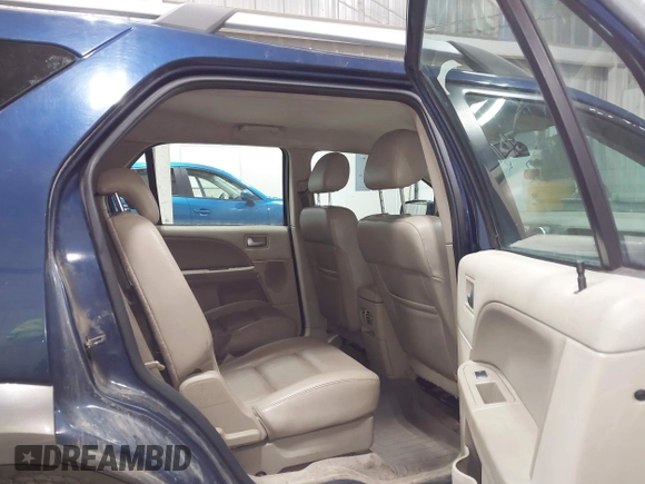 2006 Ford Freestyle SEL with VIN 1FMZK051X6GA51407, listed as a IAAI auction lot 42234312 with Not provided miles and . Bid and sale history available at DreamBid. Image 8.