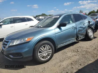 2013 Honda Crosstour EX z VIN 5J6TF3H33DL005641, wystawiony jako Copart lot #70750994 z przebiegiem 256 821 mil mil oraz Szkody całkowita. Historia ofert i sprzedaży dostępna na DreamBid. Obrazek 1.