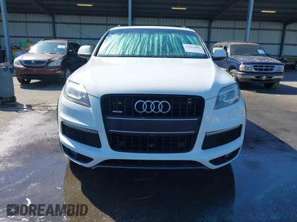 2015 Audi Q7 3.0T S line Prestige with VIN WA1DGAFE5FD020651, listed as a IAAI auction lot 41863003 with 167,938 mi miles. Bid and sale history available at carsss.com. Image 12.