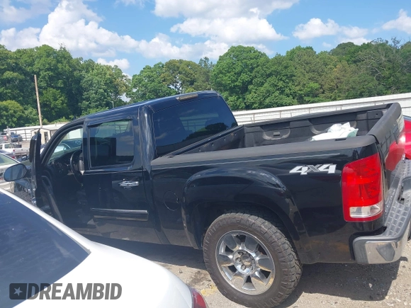 2010 GMC Sierra 1500 SLE z VIN 3GTRKVE37AG237387, wystawiony jako IAAI lot #42226235 z przebiegiem 181 766 mil mil oraz . Historia ofert i sprzedaży dostępna na DreamBid. Obrazek 14.