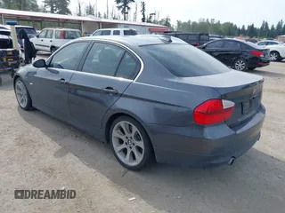 2007 BMW 3 Series 335i with VIN WBAVB73517KY60596, listed as a IAAI auction lot 42504350 with 111,403 mi miles and . Bid and sale history available at DreamBid. Image 3.