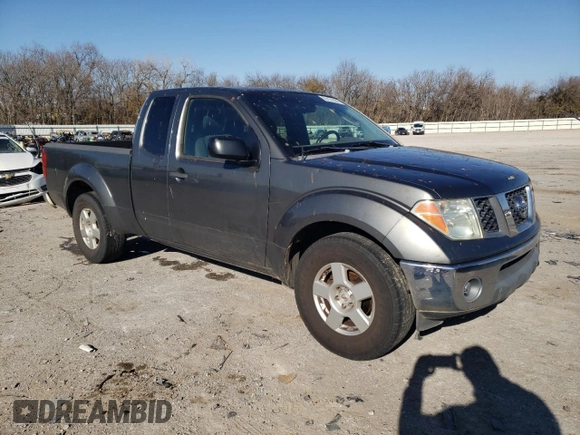 2008 Nissan Frontier SE z VIN 1N6AD06U88C440025, wystawiony jako Copart lot #85131864 z przebiegiem 166 430 mil mil oraz Szkoda całkowita • Salvage title. Historia ofert i sprzedaży dostępna na DreamBid. Obrazek 4.