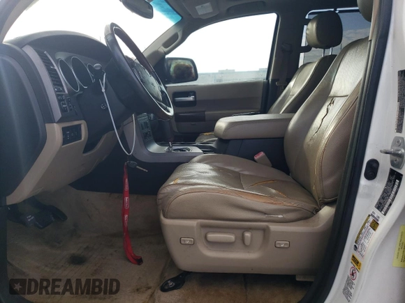 2010 Toyota Sequoia Platinum with VIN 5TDYY5G16AS024471, listed as a Copart auction lot 86892494 with 261,073 mi miles and Clean Title. Bid and sale history available at carsss.com. Image 7.