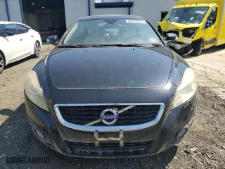 2011 Volvo C70 with VIN YV1672MC6BJ108636, listed as a Copart auction lot 68728354 with 184,174 mi miles and Clean Title. Bid and sale history available at carsss.com. Image 5.