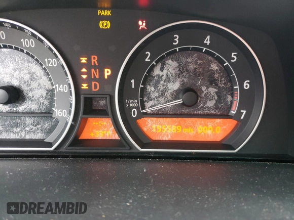 2006 BMW 7 Series 750Li z VIN WBAHN83526DT29128, wystawiony jako Copart lot #83745544 z przebiegiem 155 589 mil mil oraz Szkoda całkowita • Salvage title. Historia ofert i sprzedaży dostępna na DreamBid. Obrazek 9.