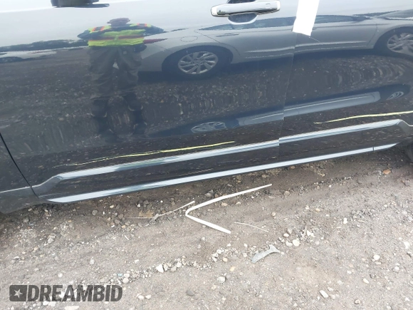 2016 Volvo XC90 T6 Momentum z VIN YV4A22PK8G1023805, wystawiony jako IAAI lot #42449431 z przebiegiem 72 921 mil mil oraz . Historia ofert i sprzedaży dostępna na DreamBid. Obrazek 6.
