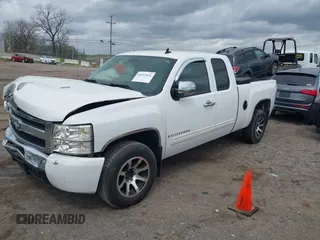 2009 Chevrolet Silverado 1500 LT with VIN 1GCEC29029Z267287, listed as a IAAI auction lot 41922651 with 235,636 mi miles. Bid and sale history available at carsss.com. Image 17.