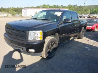 2007 Chevrolet Silverado 1500 LT w/1LT with VIN 2GCEC13JX71585434, listed as a IAAI auction lot 42062210 with 271,571 mi miles. Bid and sale history available at carsss.com. Image 17.