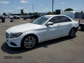 2016 Mercedes-Benz C 300 z VIN 55SWF4JB0GU130337, wystawiony jako Copart lot #56319205 z przebiegiem 169 124 mil mil oraz Szkoda całkowita • Salvage title. Historia ofert i sprzedaży dostępna na DreamBid. Obrazek 1.