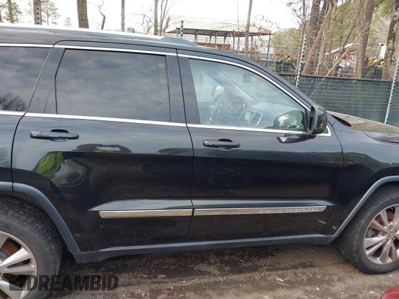 2012 Jeep Grand Cherokee Laredo with VIN 1C4RJEAG0CC316823, listed as a IAAI auction lot 41846479 with 215,317 mi miles. Bid and sale history available at carsss.com. Image 13.