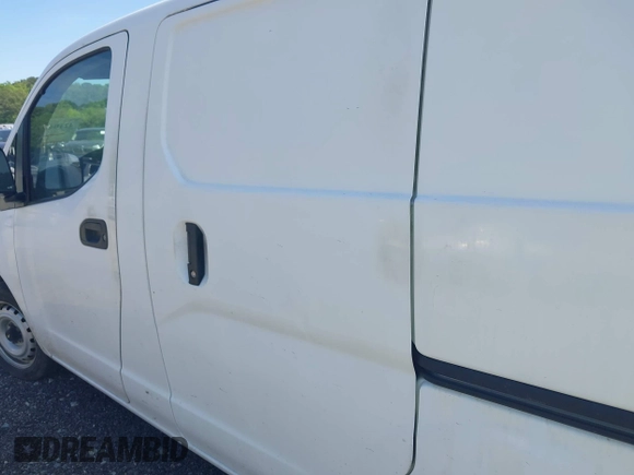 2017 Chevrolet City Express Cargo LS with VIN 3N63M0YN0HK705738, listed as a IAAI auction lot 42104563 with 153,181 mi miles and . Bid and sale history available at DreamBid. Image 6.