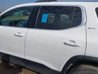 2019 GMC Acadia SLT z VIN 1GKKNULS8KZ262740, wystawiony jako IAAI lot #42255654 z przebiegiem 87 210 mil mil oraz . Historia ofert i sprzedaży dostępna na DreamBid. Obrazek 14.